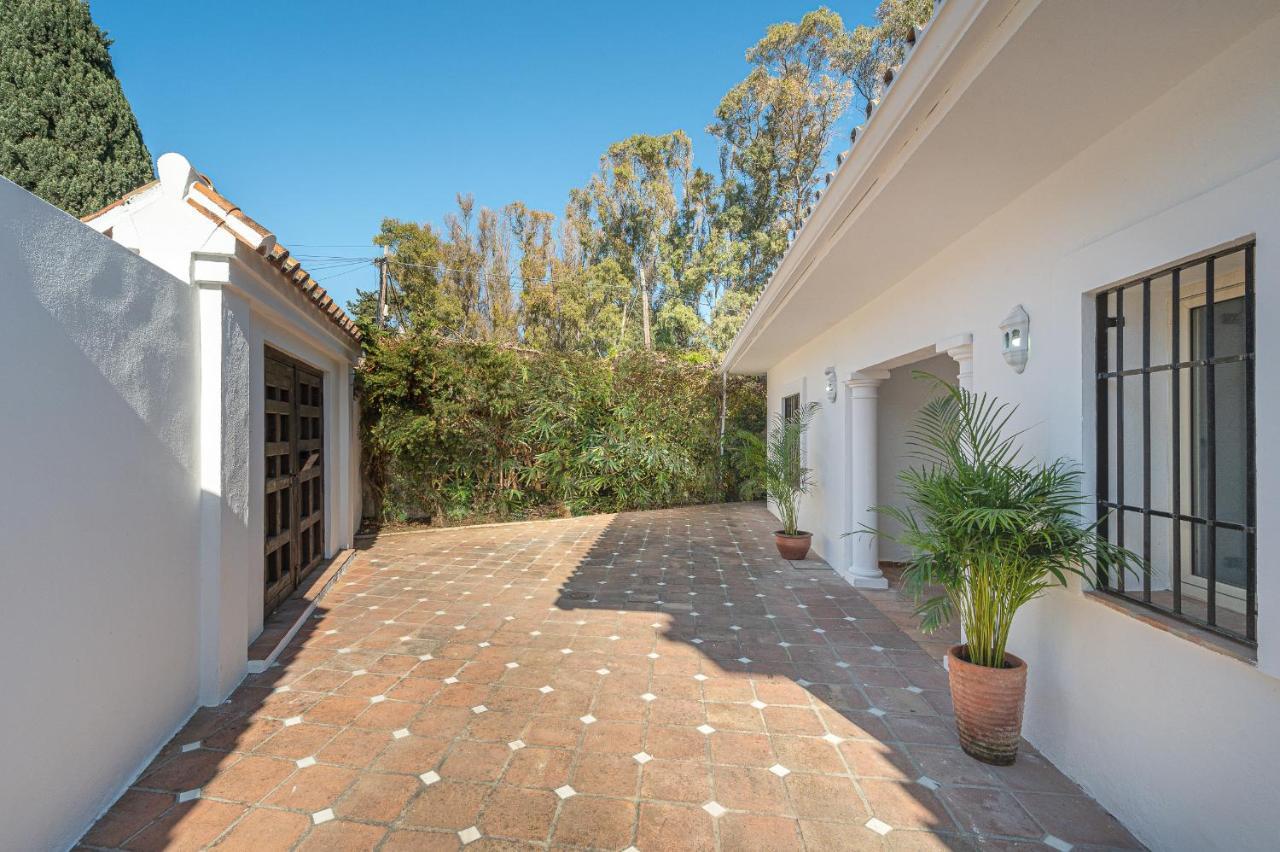 Banus 10 Minutos Villa เอสเตโปนา ภายนอก รูปภาพ