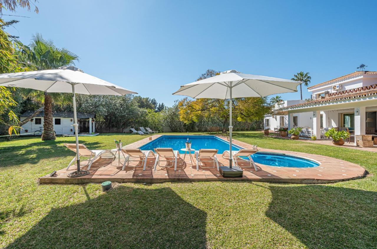 Banus 10 Minutos Villa เอสเตโปนา ภายนอก รูปภาพ