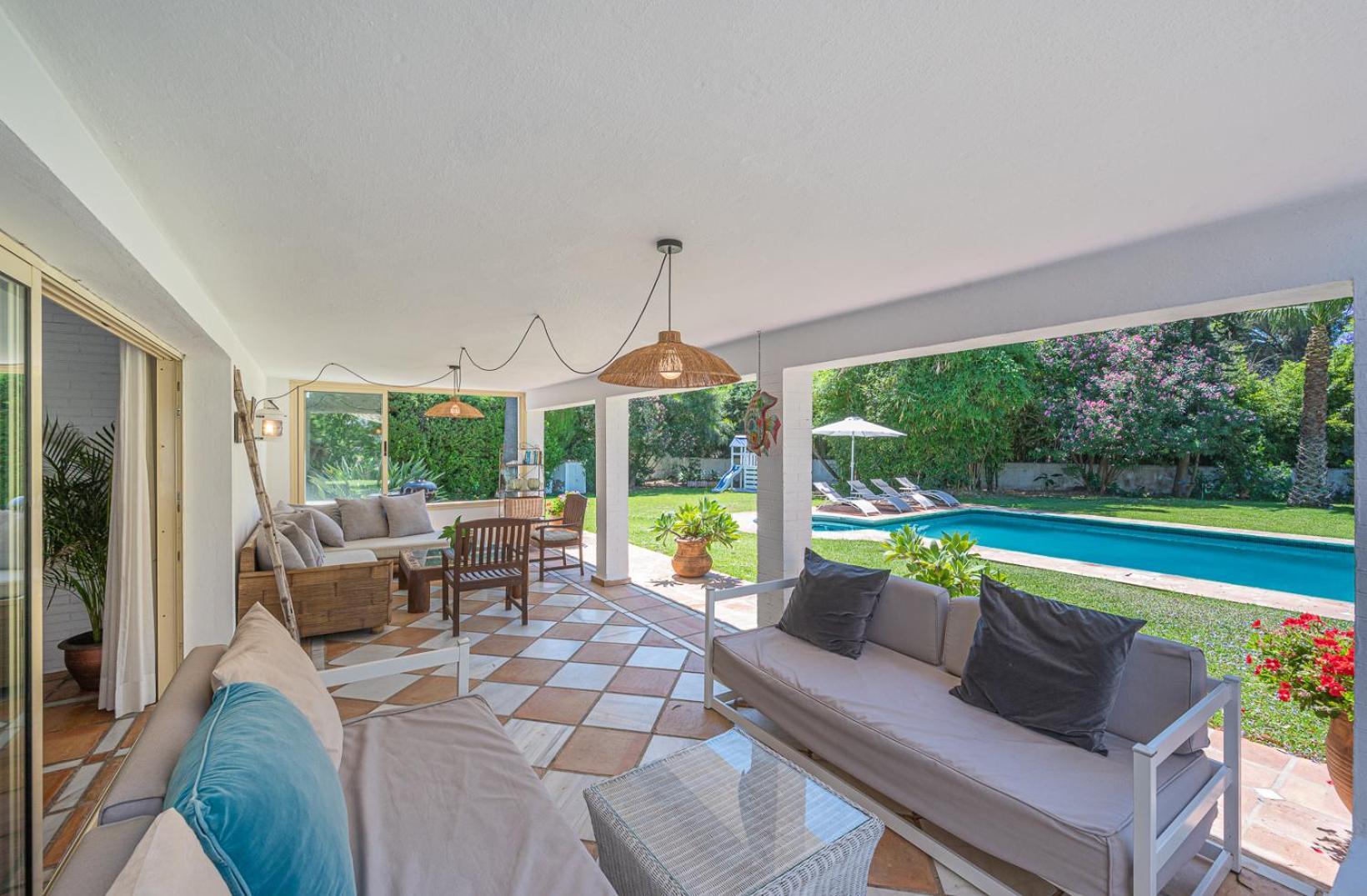 Banus 10 Minutos Villa เอสเตโปนา ภายนอก รูปภาพ