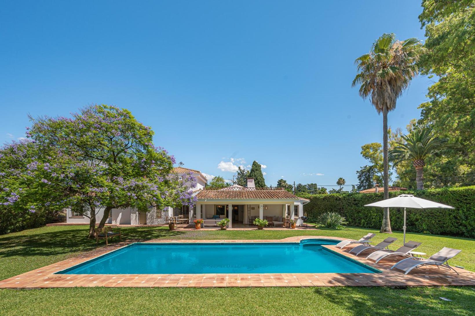 Banus 10 Minutos Villa เอสเตโปนา ภายนอก รูปภาพ