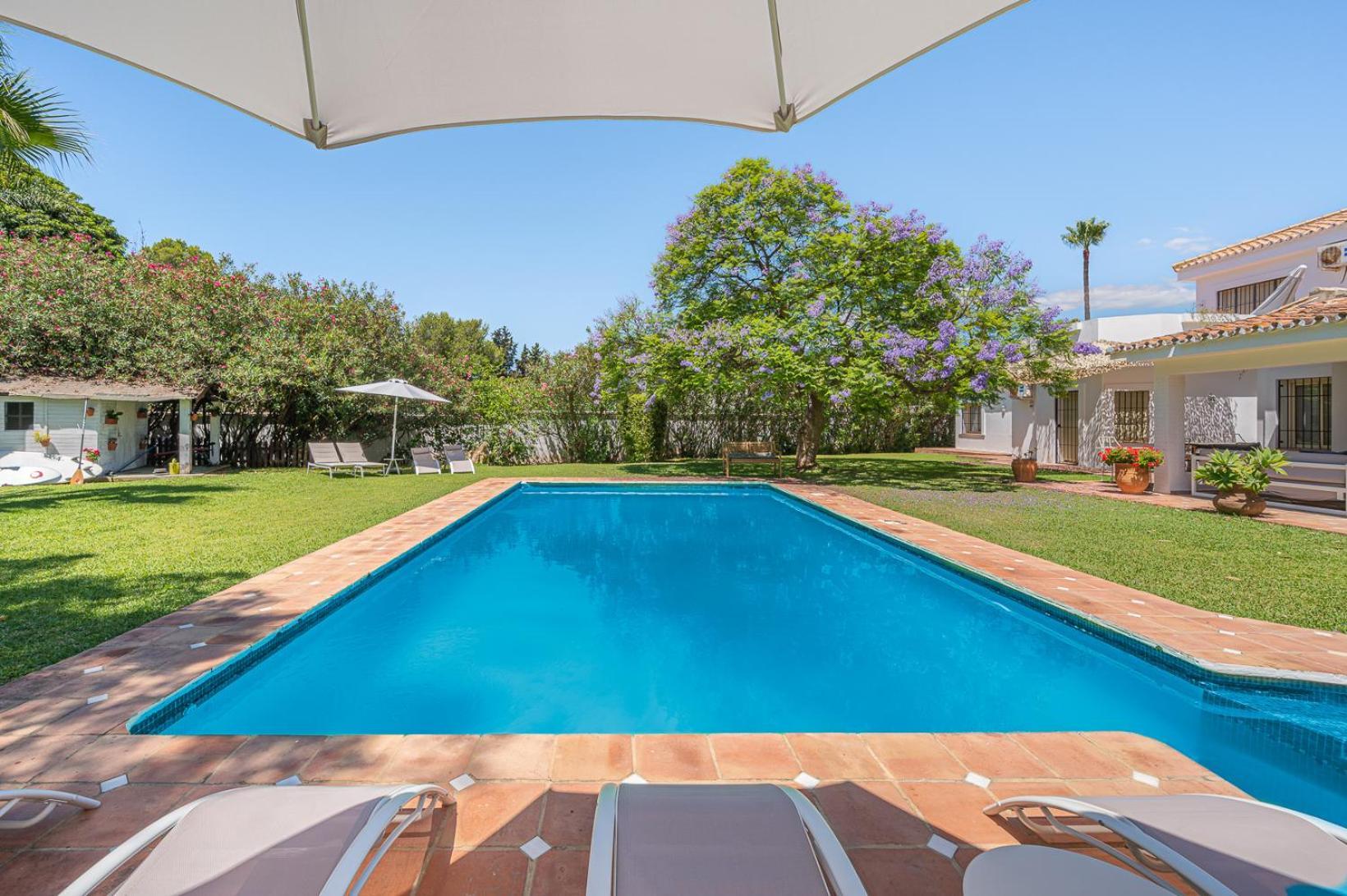 Banus 10 Minutos Villa เอสเตโปนา ภายนอก รูปภาพ