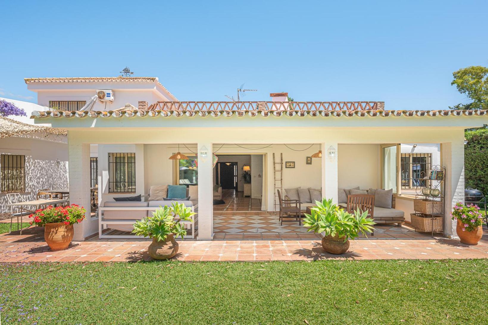 Banus 10 Minutos Villa เอสเตโปนา ภายนอก รูปภาพ